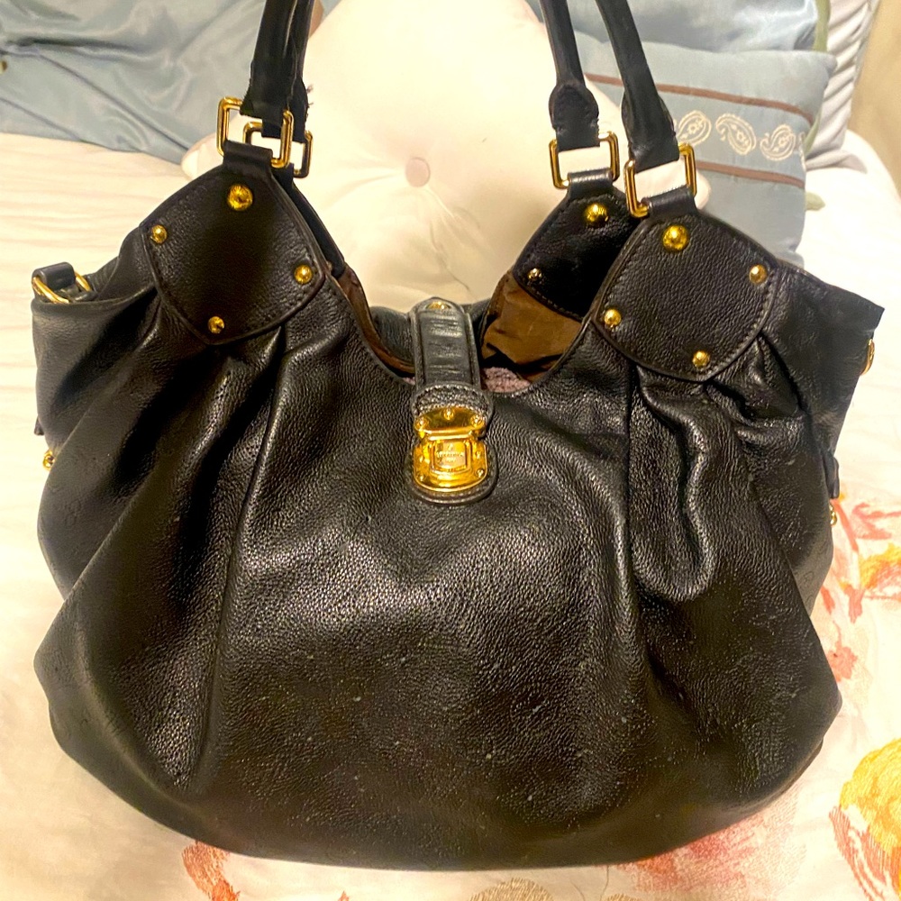 Large black Louis Vuitton handbag